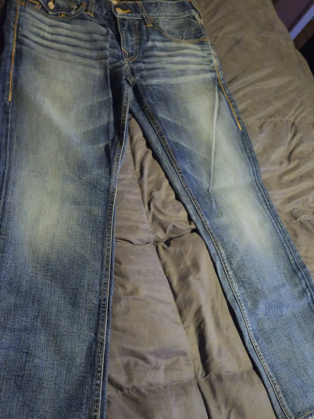 True Religion Mens Straight Leg Jeans in Blue with Yellow Stitching